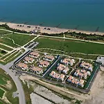 度假村 Villaggio Laguna Blu 3*