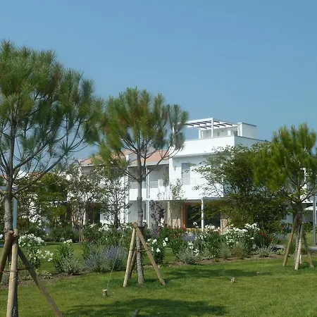 Villaggio Laguna Blu 3* קאורלה